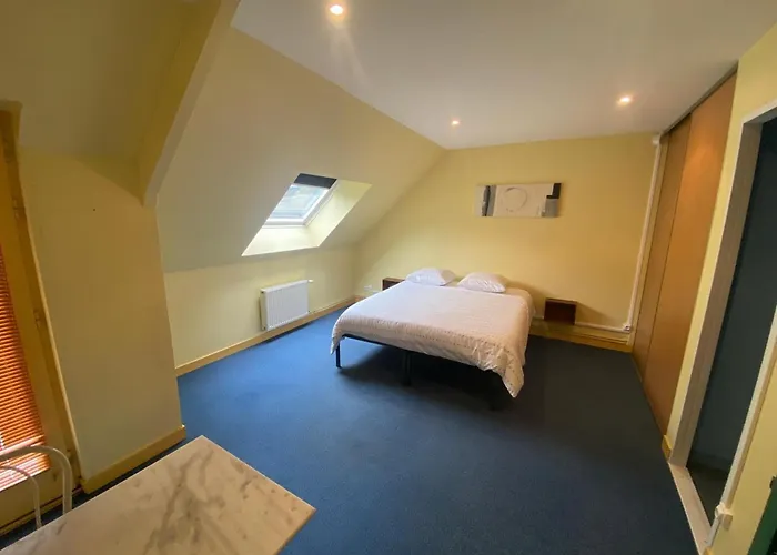 Les Moulins Apartment *