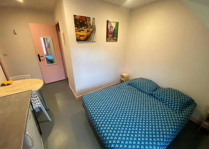 Les Moulins Apartment